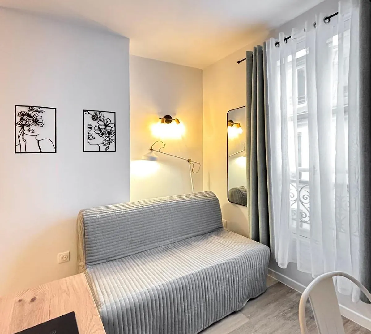 Apartment Nets - Voltaire Paris